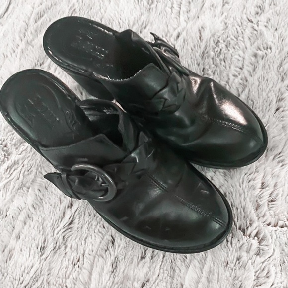 BORN GOOD CONDITION BLACK  MULE LOAFER 8M HIGH HEEL BLACK WITH BRAID AND BUCKLE - Picture 6 of 11